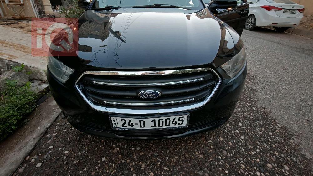 Ford Taurus